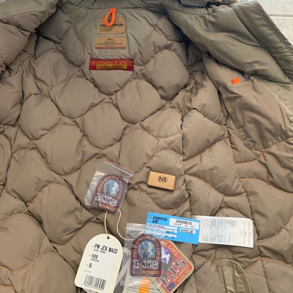 IThis is in perfect condition and I don't have any stains. It's very clean - Picture 5 of 8